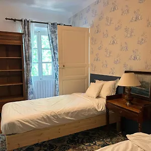 1560- Domaine Des Cinq Jardins- A Magical And Authentic Mansion אורחן