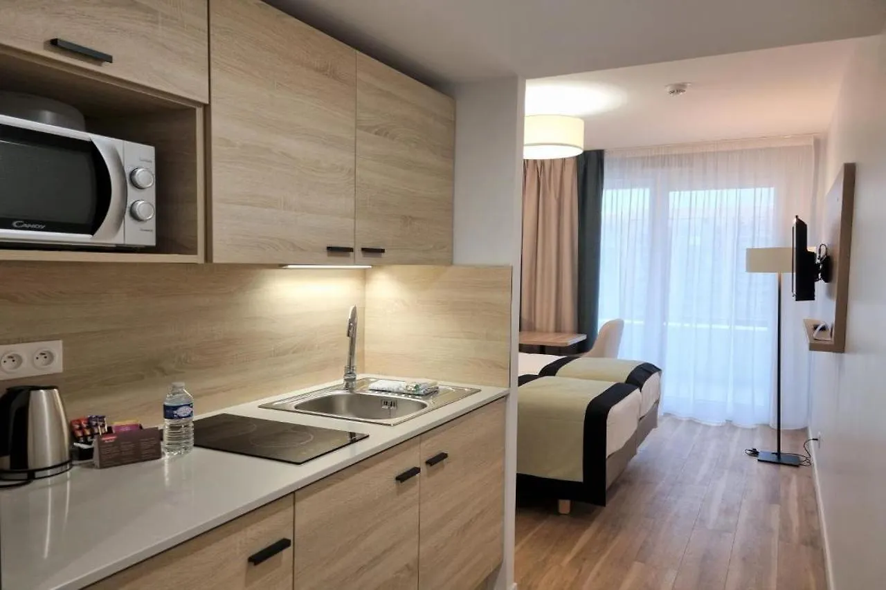 Apartmanhotel Residhome Nice Aeroport